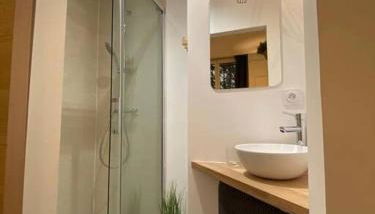 Cozy 1BR in Lyon Center - Foto 3