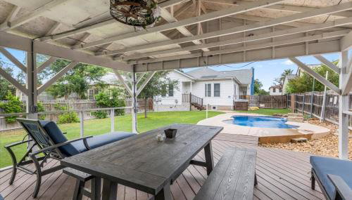 Evergreen Manor Private Pool 3BR No Stairs Retreat - Foto 4