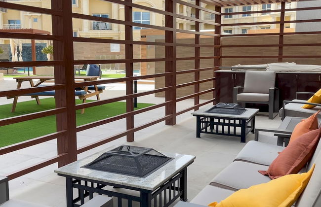 Elite LUX Holiday Homes - Enchanting 1BR Apt Games Pool Gym Access in Arjan Dubai - Photo 20