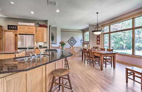 Tranquil Lake Elmo Farmhouse Hiking Nearby! - Foto 8