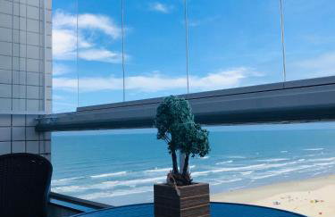 Apto com vista mar PÉ NA AREIA - Foto 1