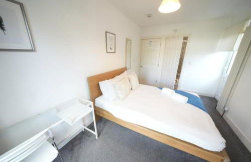 Private Rooms-Private Bathrooms-Near Airport- CABIN CREW paradise - Foto 18