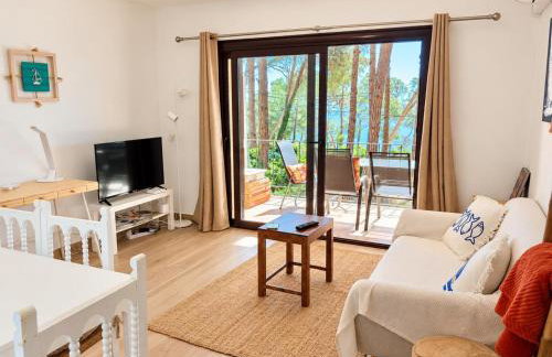 Apartamento con vistas al mar entre pinos - Foto 3