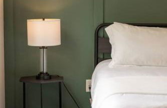 Spacious 2BD-Close To Everything - Foto 39