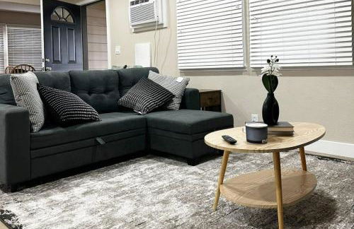 Modern Home Near Ontario Airport - Foto 12