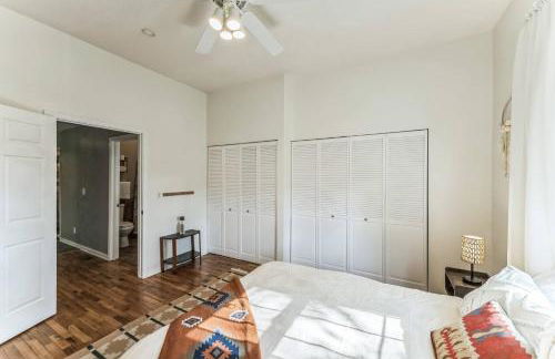 Old School Charm | Sleeps 6 - Foto 48