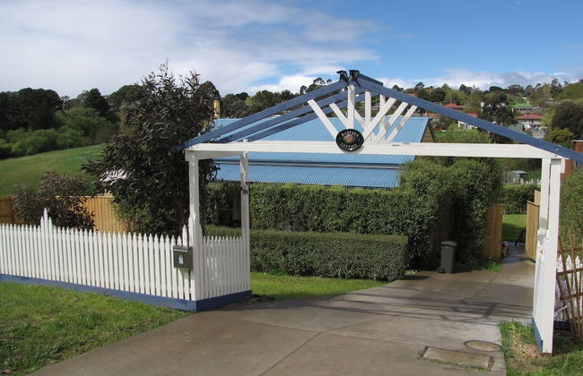 Marzden Cottage - Photo 1