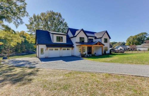 Tranquil Lakefront Carriage House with Dock - Foto 31