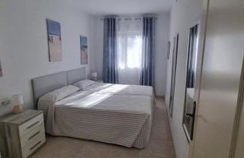 Planta baja con piscina a tres min de la playa - Foto 36