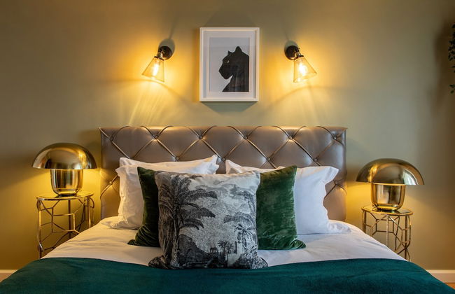 Views of Palace of the Parliament 2BR Jungle Theme - Foto 16