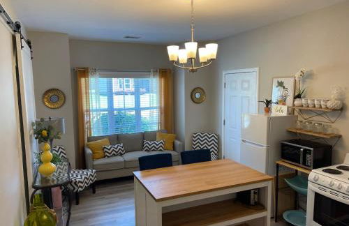 Adorable Apt with Access to Pool and Tennis Courts - Foto 2