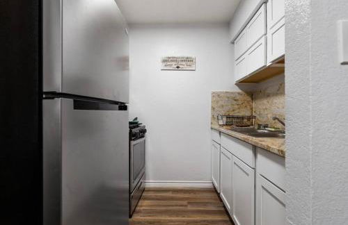 Golden Vibes Dwtn,Eado,Nrg,MedCtr,MTR,Rodeo - Photo 20