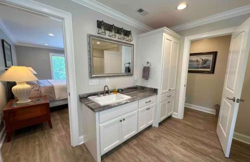 Brushy Creek Lodge - Riverfront, Hot Tub, Fire Pit - Foto 23