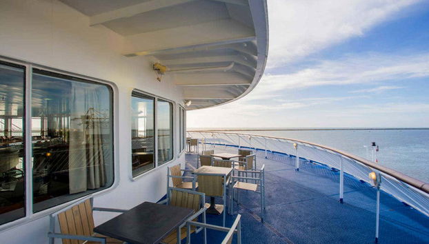 Ferry to Menorca from Alcudia - Foto 4