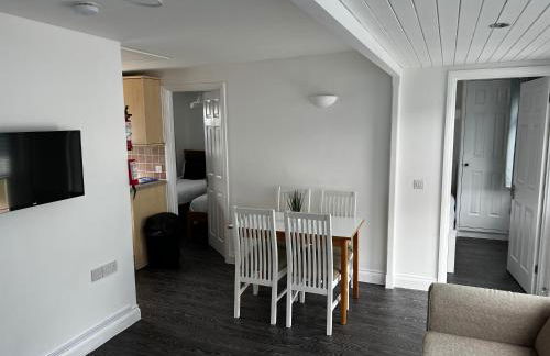 Surfs Up Lodge - Westward Ho! - Foto 8