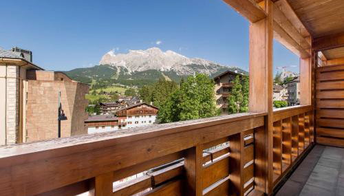 Radisson Residences Savoia Palace Cortina d’Ampezzo - Foto 2