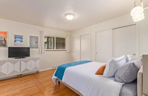 NEW! 1958 Chic Mid-Mod House - Foto 32