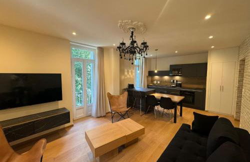 Villa Belle Fleur - Queyras - Appartements confortables avec vue montagne Alpes Française - - Photo 1