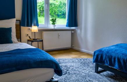 Groß, Modern, Zentrumsnah mit Parkplatz und Garten - Photo 29