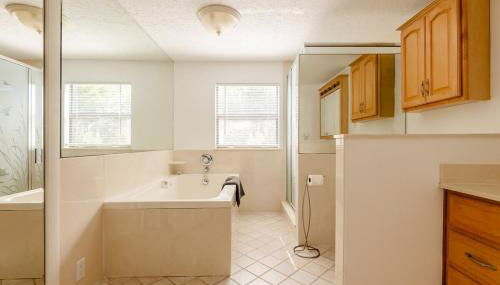 Welcome to Your Serene Waterfront Getaway! - Foto 4