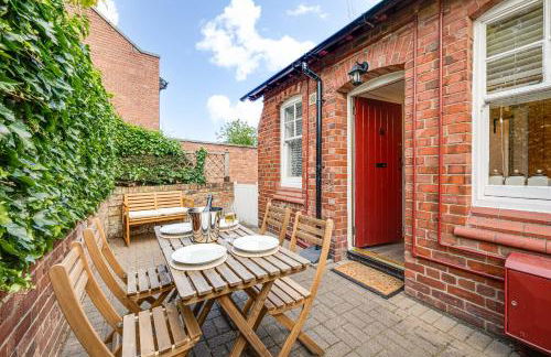 Hidden Gem Hideaway w/ Free Parking - Photo 36