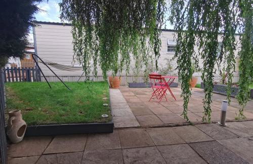 Lakes and woodlands hiking Overstone Holiday Park - Foto 71