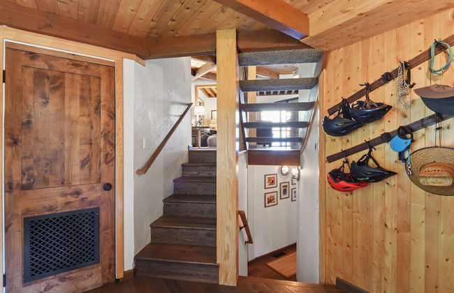 Snowshoe Cabin 3 Decks, BBQ & Hot Tub! - Foto 20
