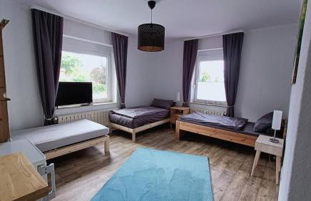 FeWo Deisterferien, 5 Minuten zur Landesgartenschau, Hunde kosten extra,Terrasse, Netflix, Wlan, A2, B65, bis 8 Personen - Foto 17