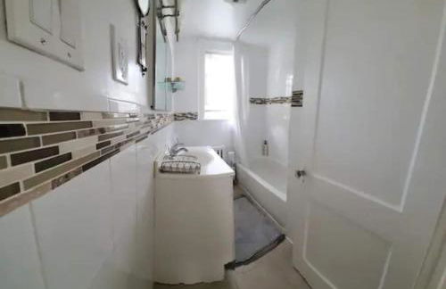 Sunshine Room by harbor downtown beach I-95&Train - Foto 36