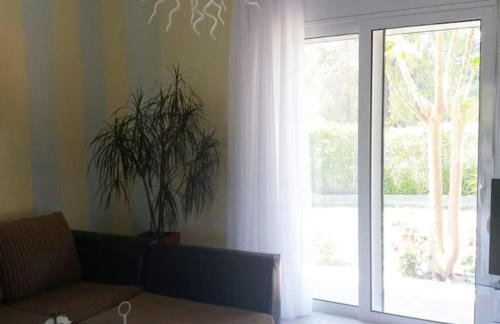 Greek Style Ground Floor Apartment & Pool - Foto 24