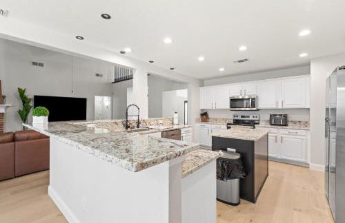 Spacious 5-bedroom villa in welcoming Burleson with WiFi, AC - Foto 56