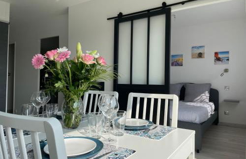 Les Pieds Dans l'Eau - Photo 1