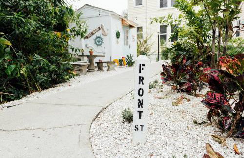 Hemingway KeyWest Vibes-mid term 2BR/1ba | St Pete - Foto 8