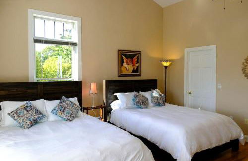 Top Deck Portland Property with Views - Photo 18