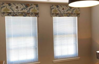 The Town House - Photo 8