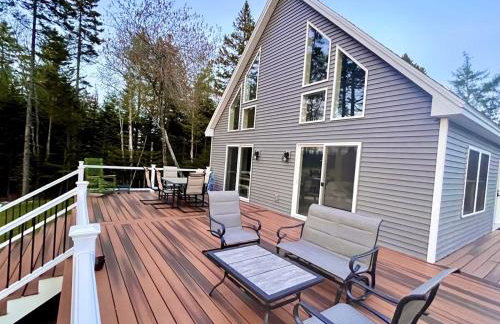 Luxury Waterfront Retreat with Hot Tub Near Acadia - Foto 36