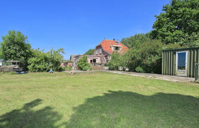 Characteristic Country House With Wellness - Foto 30