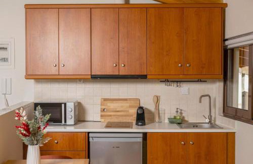 Rokani Sofita I at Kalavrita Center - Photo 15