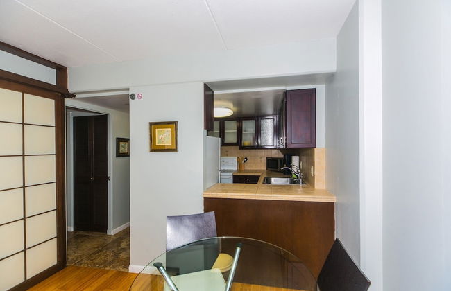 Spacious One Bedroom Harbor View Condos at Ilikai Marina With Private Balcony - Foto 50