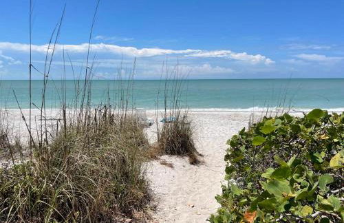 Breakers West C2 - Gorgeous Top Floor Beach Condo - Photo 20