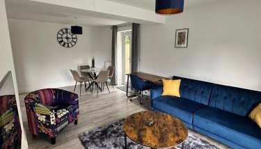 Contemporary Comfort 2-Bedroom 2 bath Home - Foto 1