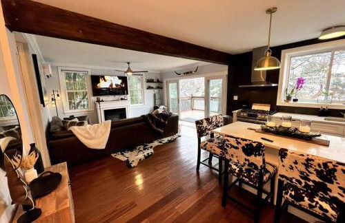 Cozy Cabin on the Lake w/ HotTub - Foto 23