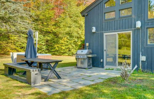 Stratton Shuttle Access! Vermont Mountain Hideaway - Foto 3