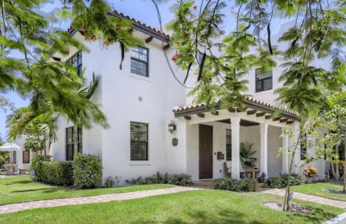 Villa del Flamingo - Modern Living & Poolside Escape in Flamingo Park - Foto 1