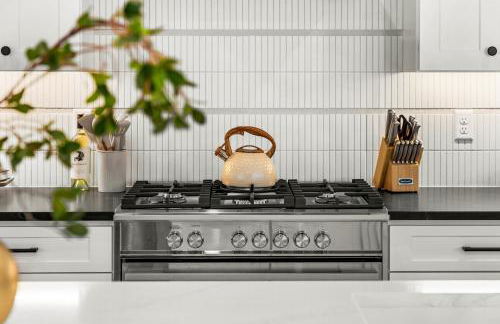 The Benton Hot Tub Theater 5 Mins to Denver - Foto 72