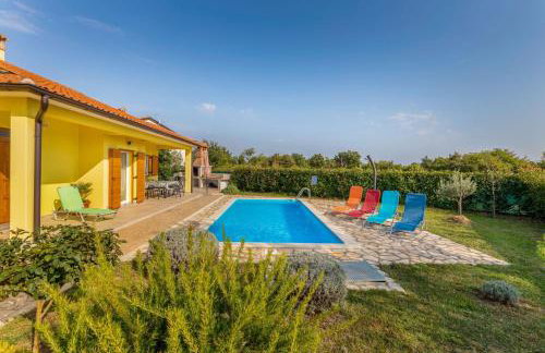 Delightful villa with pool for 6 persons - Foto 2