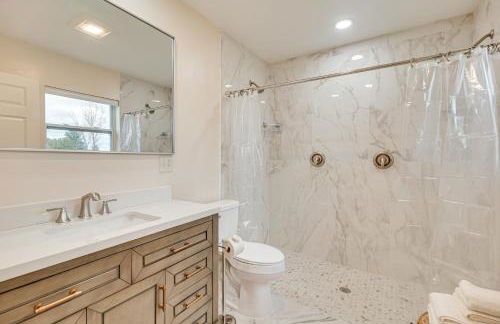 Ski, Fish and Unwind Peaceful Lake Champlain Home! - Foto 14