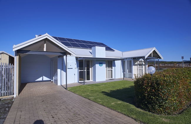 Golf and Beach Retreat - Photo 16