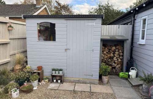 Cosy Flint Cottage - Photo 24