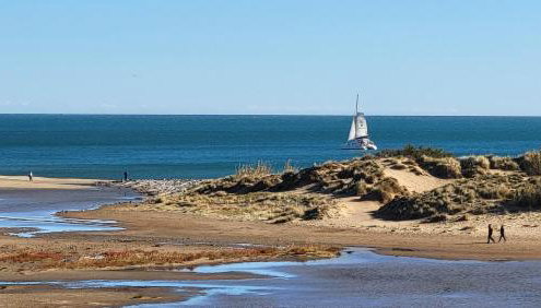 T2 sur la plage de Saint Pierre la mer ! - Photo 2